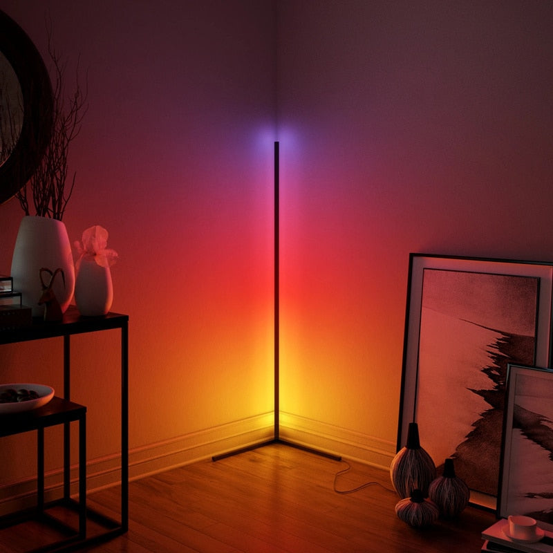 Opa Corner Lamp